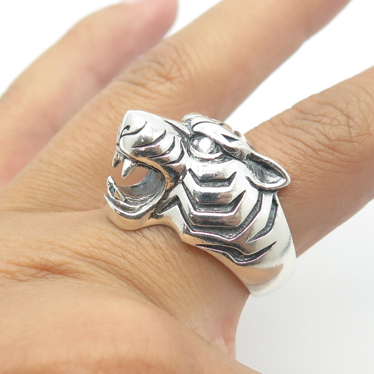 925 Sterling Silver Vintage C Z Tiger Ring Size 9