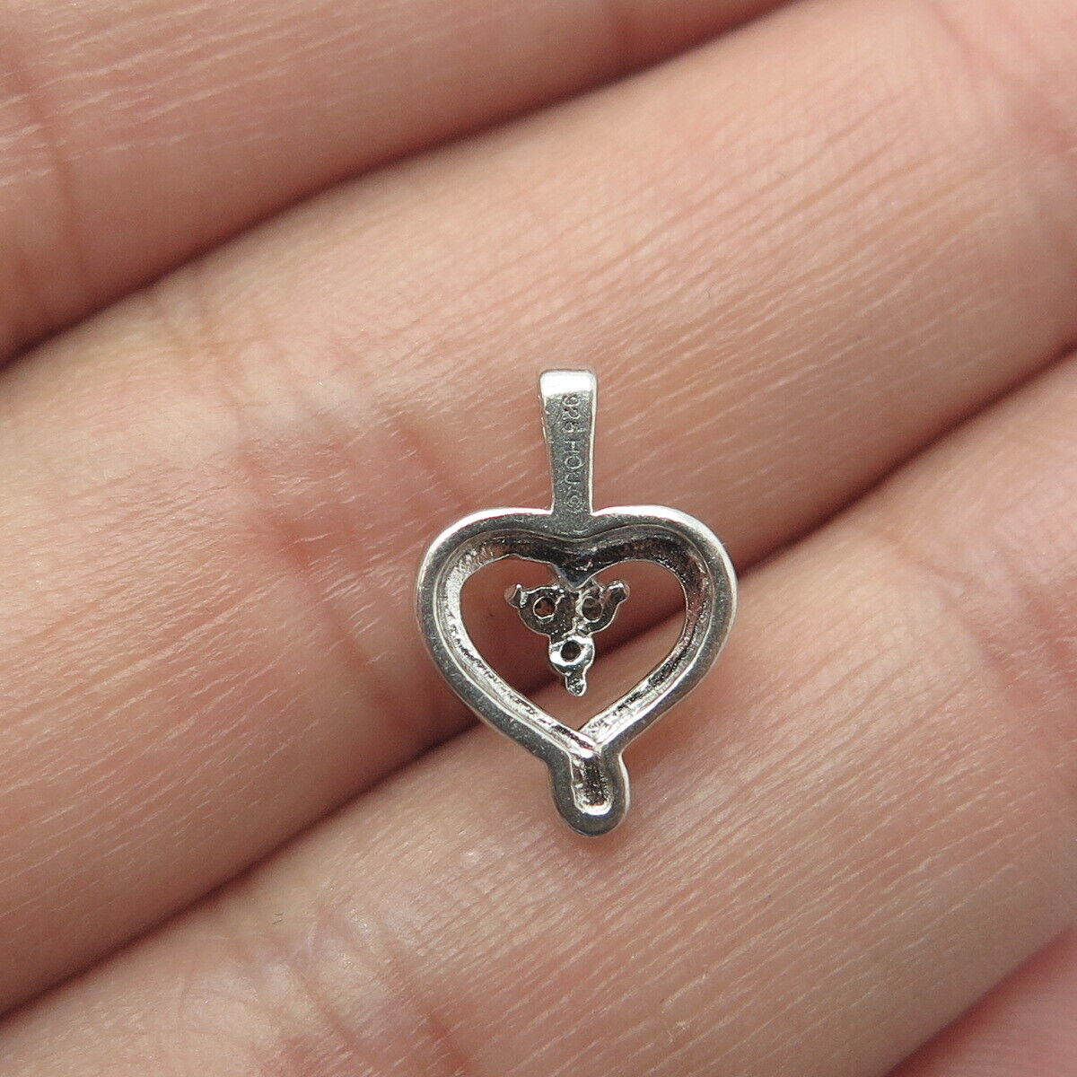 HOU 925 Sterling Silver Real Round-Cut Shaped White Diamond Heart Pendant