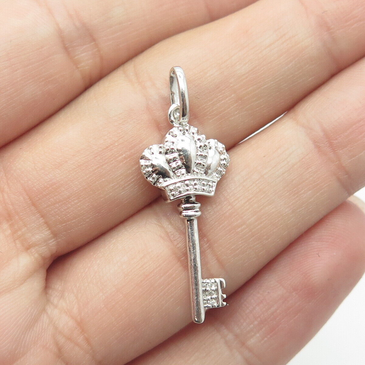 JANE SEYMOUR 925 Sterling Silver Real Round-Cut Diamond Crown Key Pendant