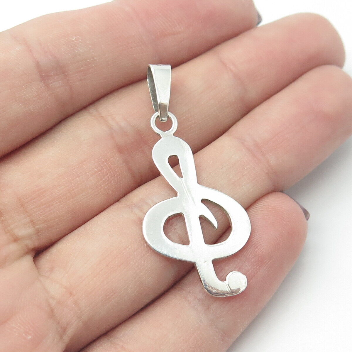 925 Sterling Silver Vintage Treble Clef Musical Note Pendant