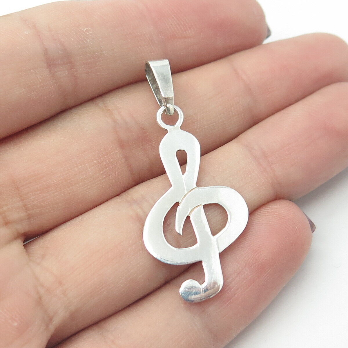 925 Sterling Silver Vintage Treble Clef Musical Note Pendant