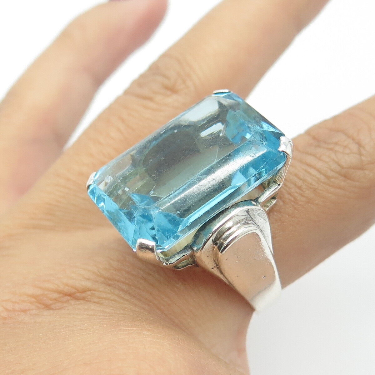 925 Sterling Silver Vintage Blue Glass Ring Size 7.75