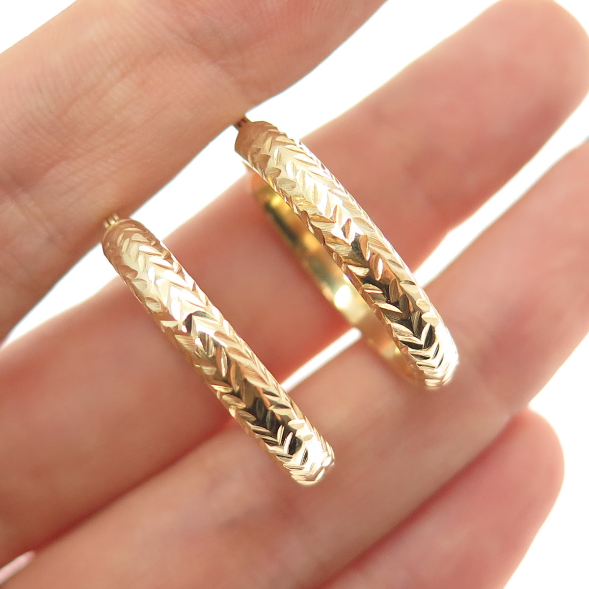 925 Sterling Silver Gold Plated Diamond-Cut Hoop Earrings