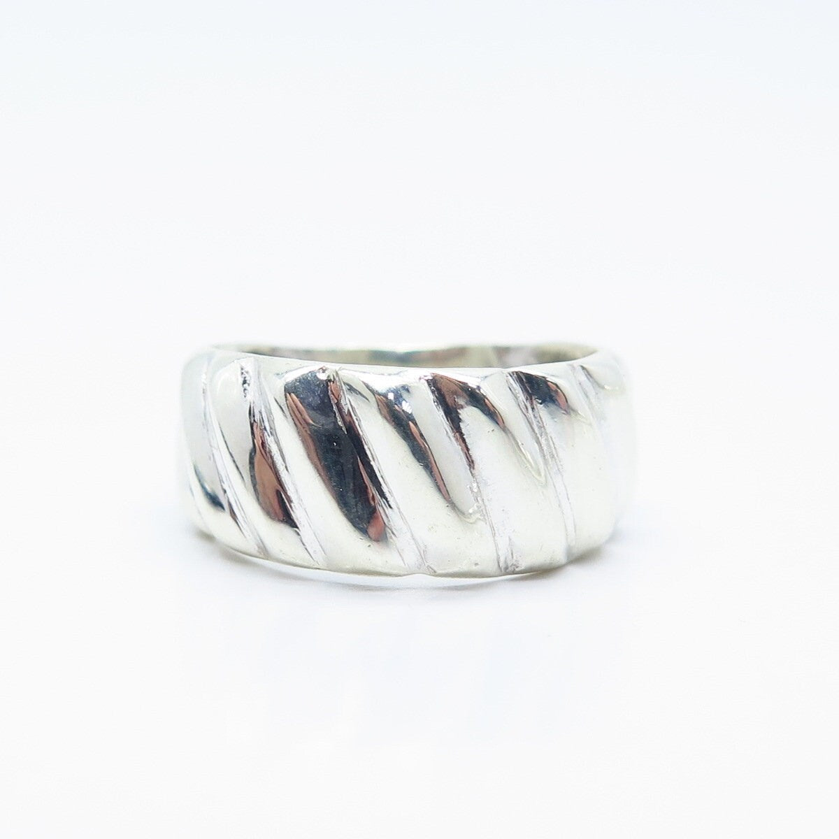 925 Sterling Silver Vintage Rubbed Ring Size 6.5