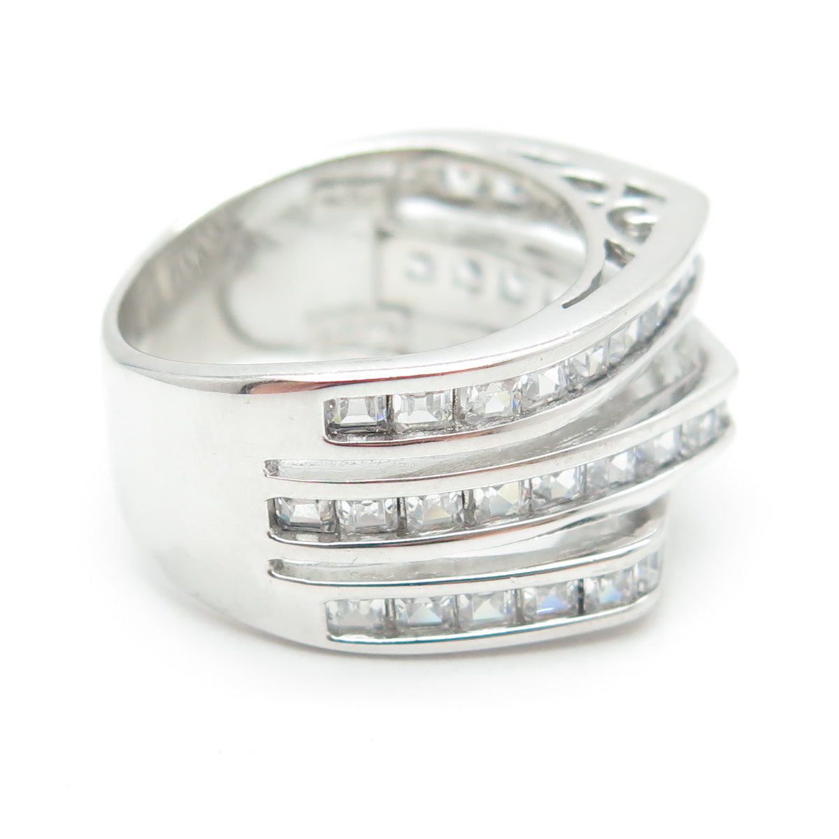 925 Sterling Silver Princess-Cut Shaped C Z Modernist Ring Size 6.25