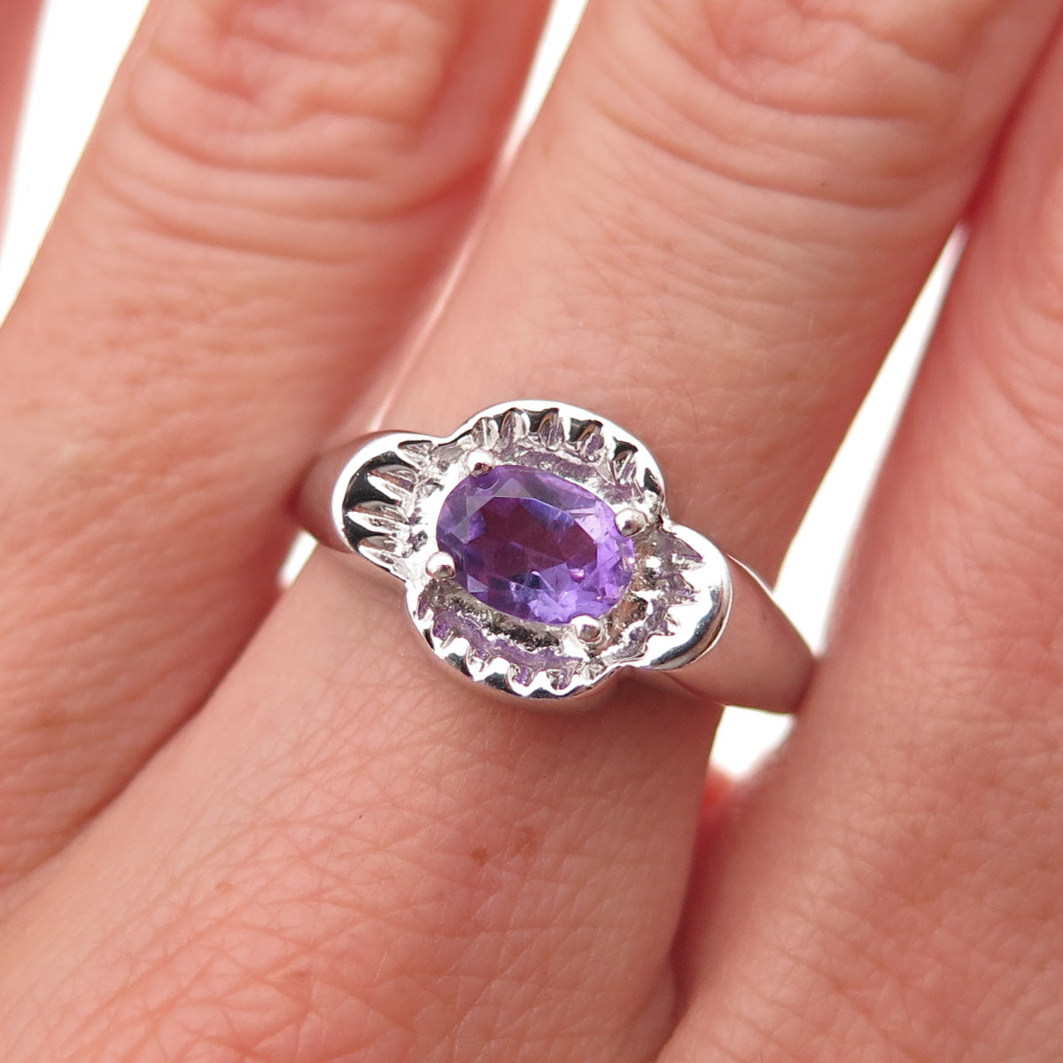 925 Sterling Silver Real Oval-Cut Amethyst Floral Ring Size 9.5
