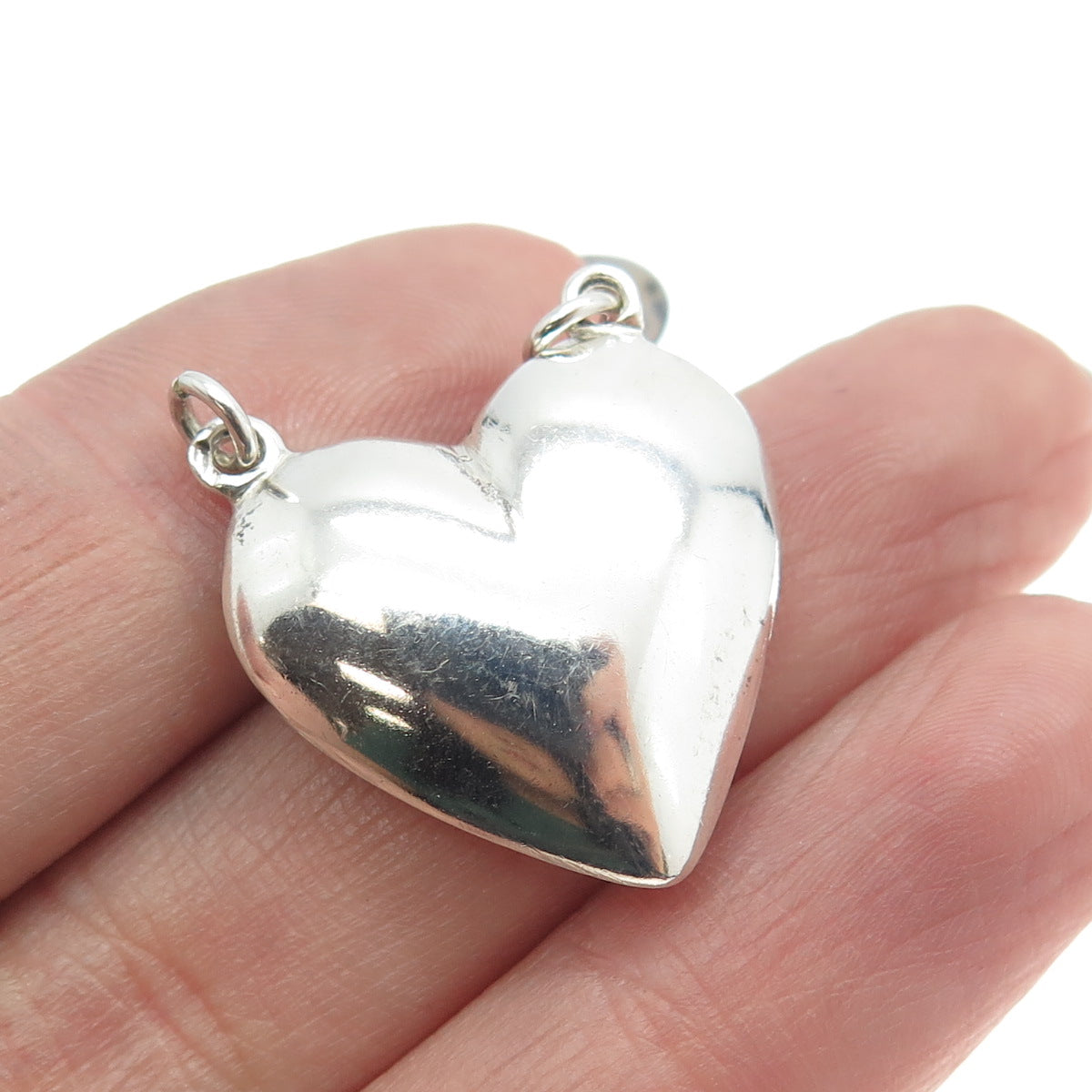 925 Sterling Silver Vintage Puffy Heart Central Necklace Part