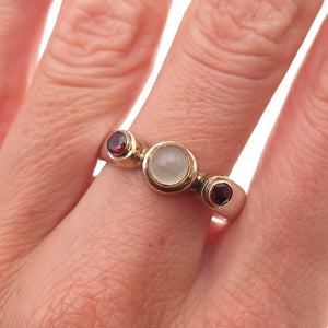925 Sterling Silver 2-Tone Vintage Real Moonstone & Red Garnet Ring Size 9.25