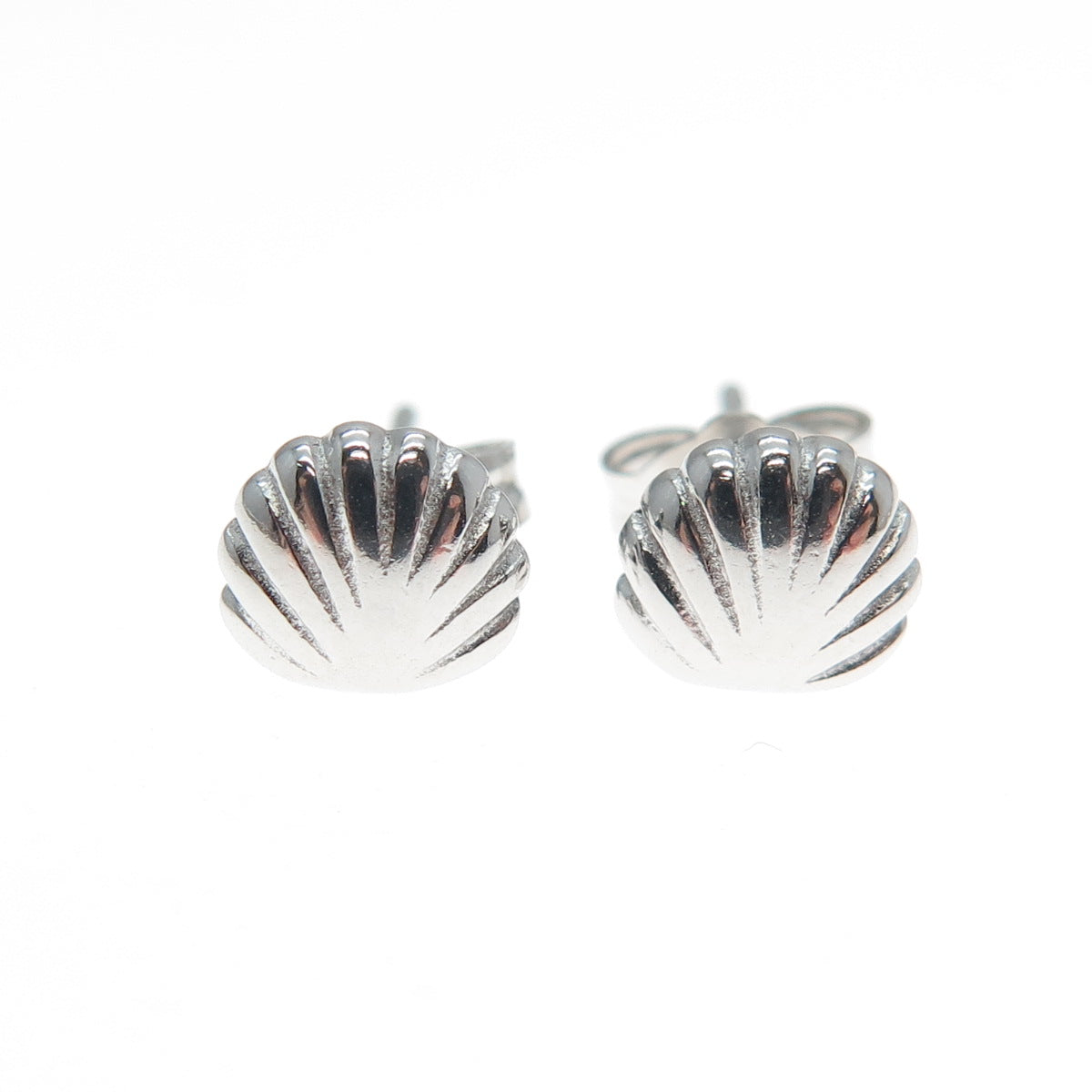 925 Sterling Silver Seashell Stud Earrings
