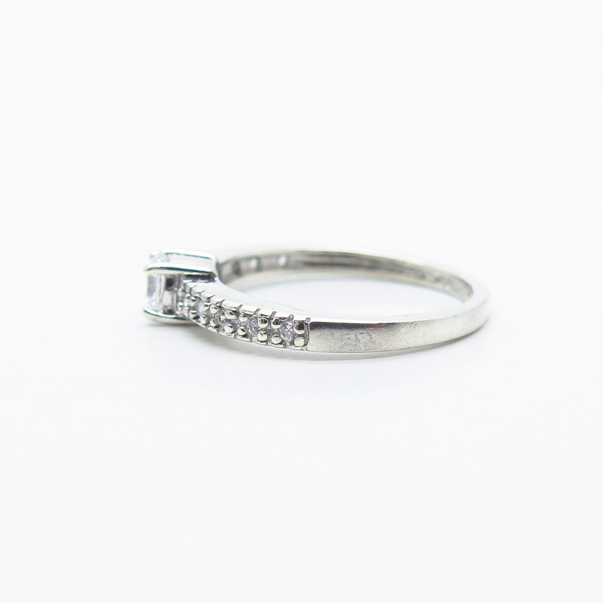 925 Sterling Silver Round-Cut C Z Engagement Ring Size 7.25
