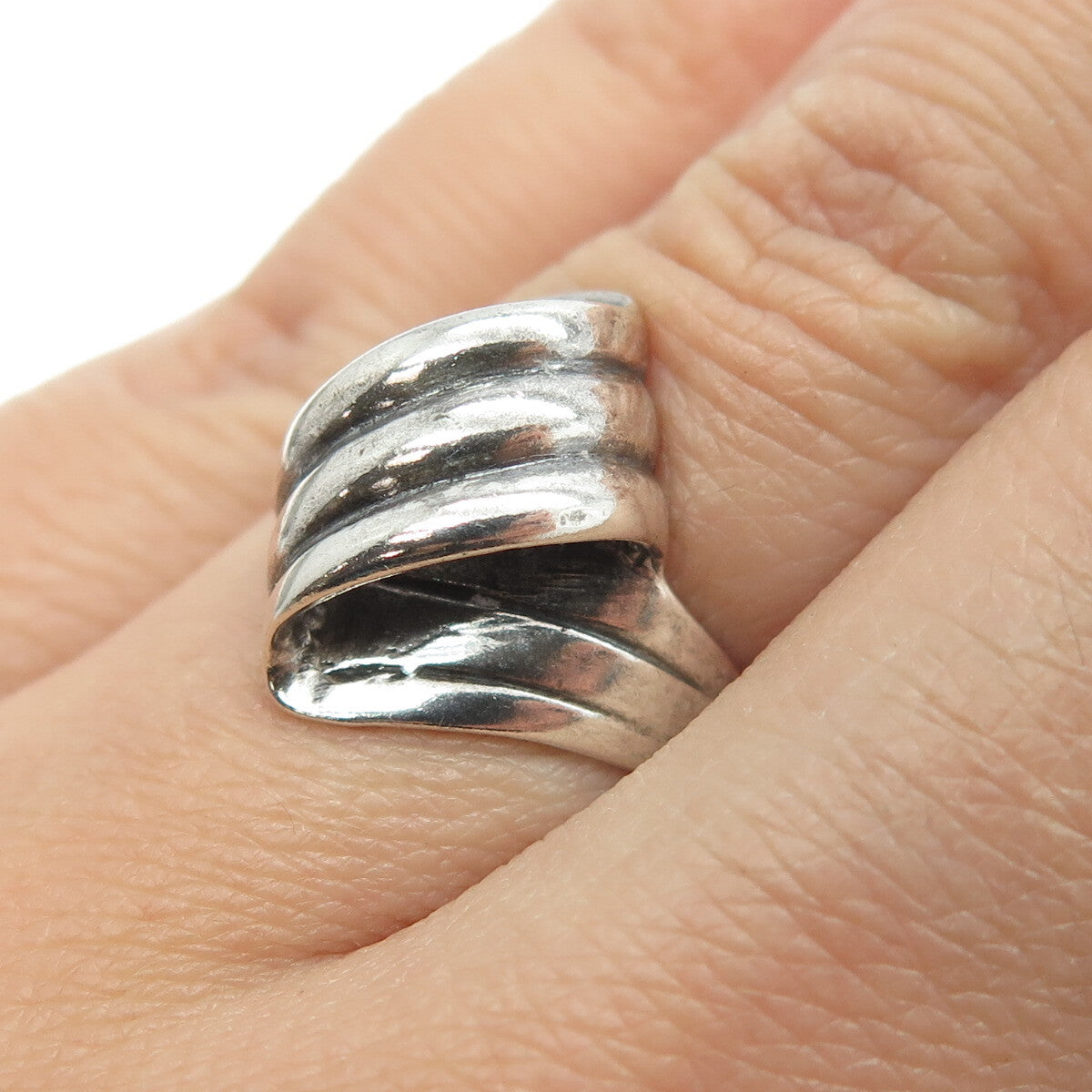 925 Sterling Silver Vintage Ribbed Ring Size 7