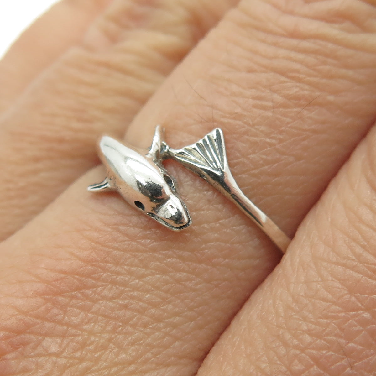 925 Sterling Silver Vintage Friendly Dolphin Ring Size 9.25