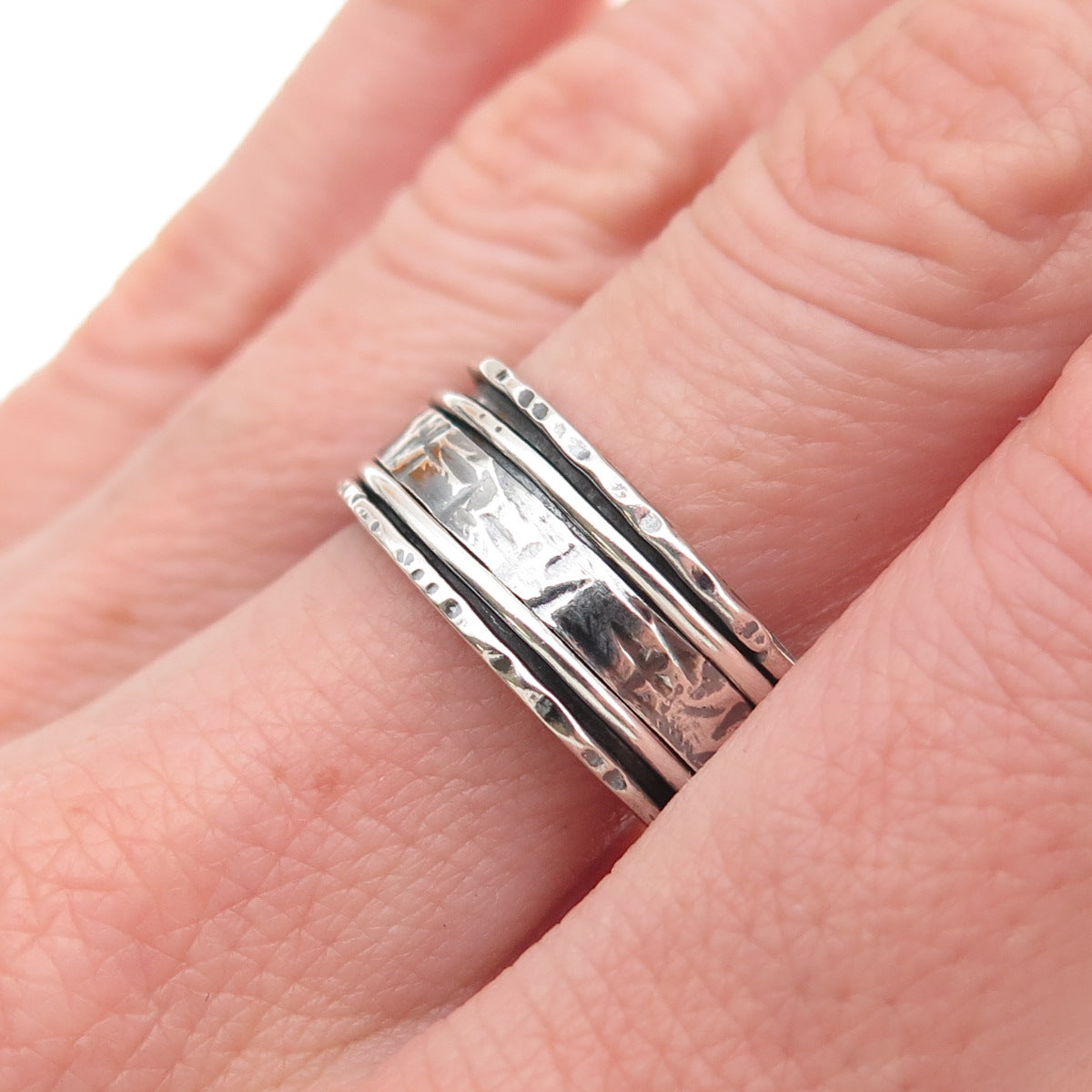 925 Sterling Silver Vintage Textured Oxidized Rotating Band Ring Size 8.5