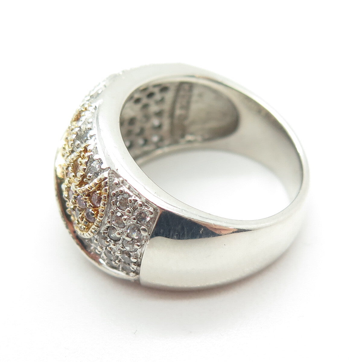 925 Sterling Silver 2-Tone Round-Cut Lavender & White C Z Floral Ring Size 7.25