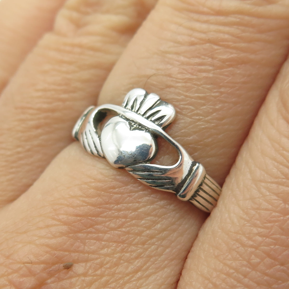 925 Sterling Silver Vintage Irish Claddagh Ring Size 8