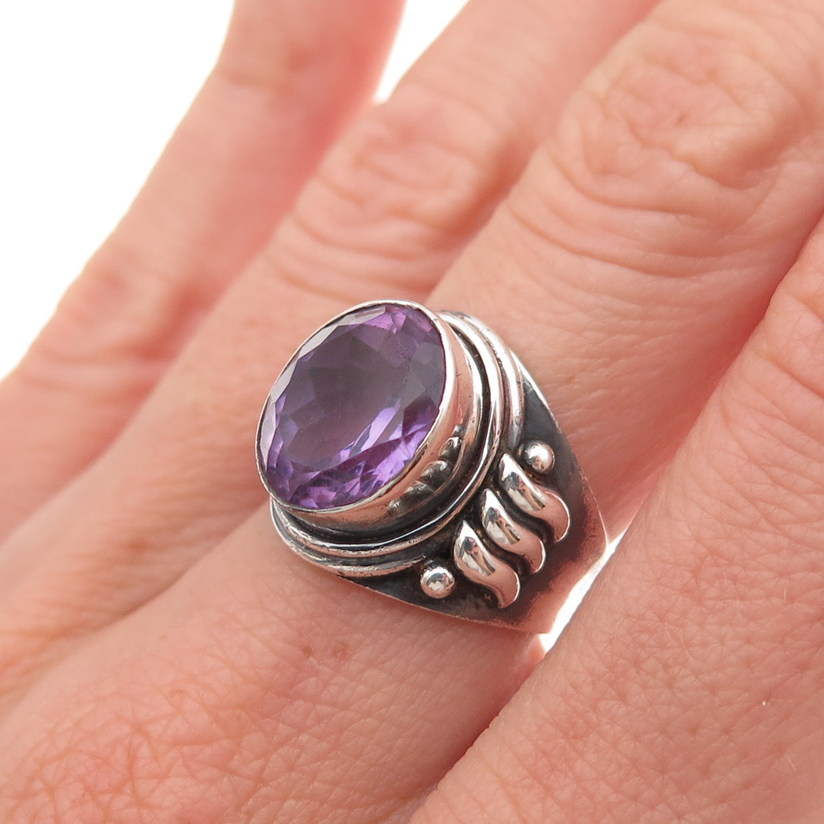 925 Sterling Silver Vintage Real Amethyst Modernist Oxidized Ring Size 7