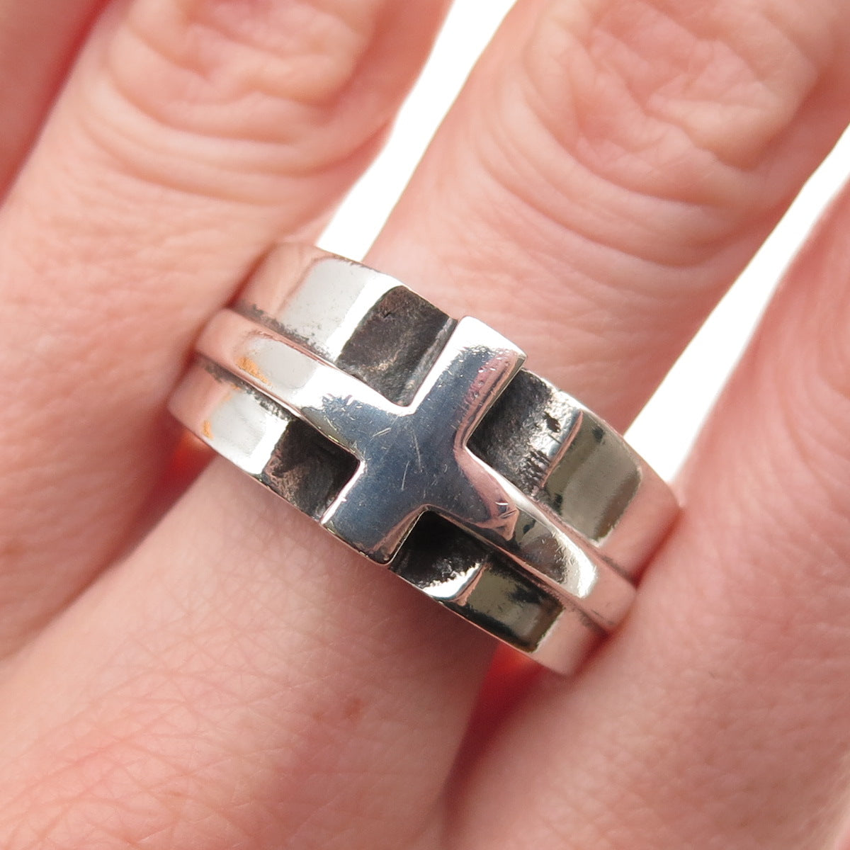 925 Sterling Silver Vintage Cross Oxidized Ring Size 10.25
