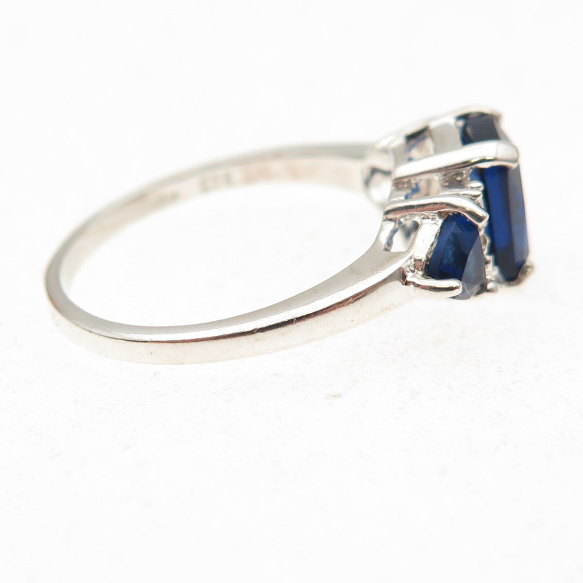 925 Sterling Silver Real Round-Cut Diamond & Blue C Z Ring Size 6.75