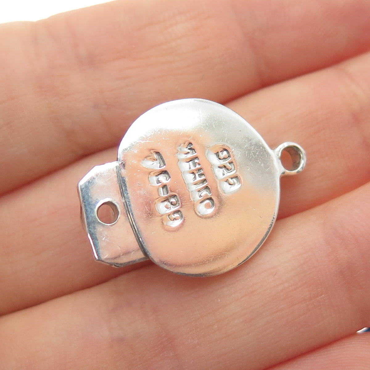 925 Sterling Silver Vintage Mexico Bracelet / Necklace Round Box Lock Clasp