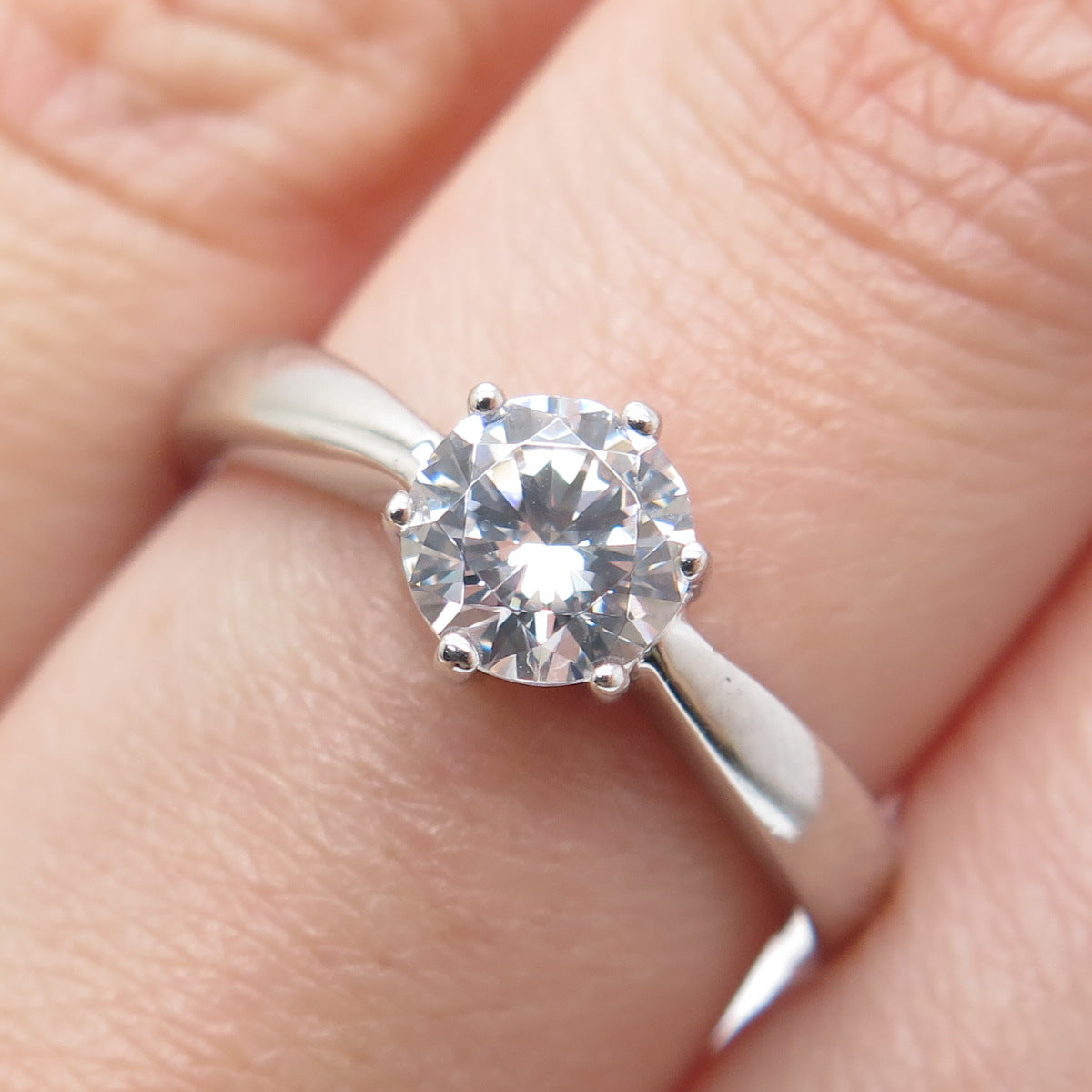 925 Sterling Silver Round-Cut C Z Engagement Ring Size 7.25