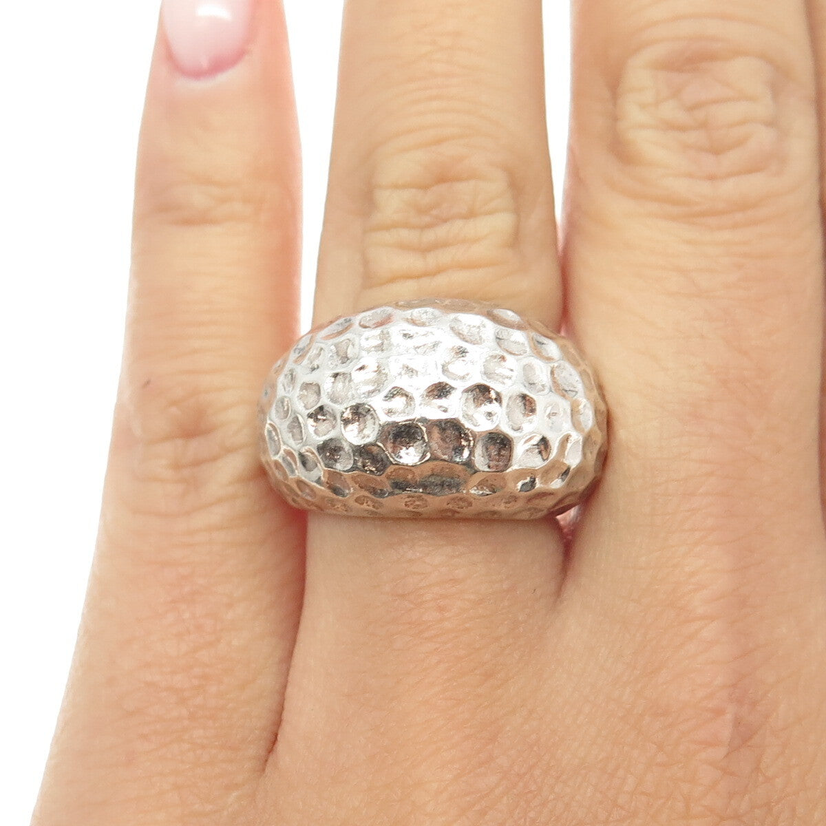 925 Sterling Silver Vintage Hammered Finish Ring Size 6
