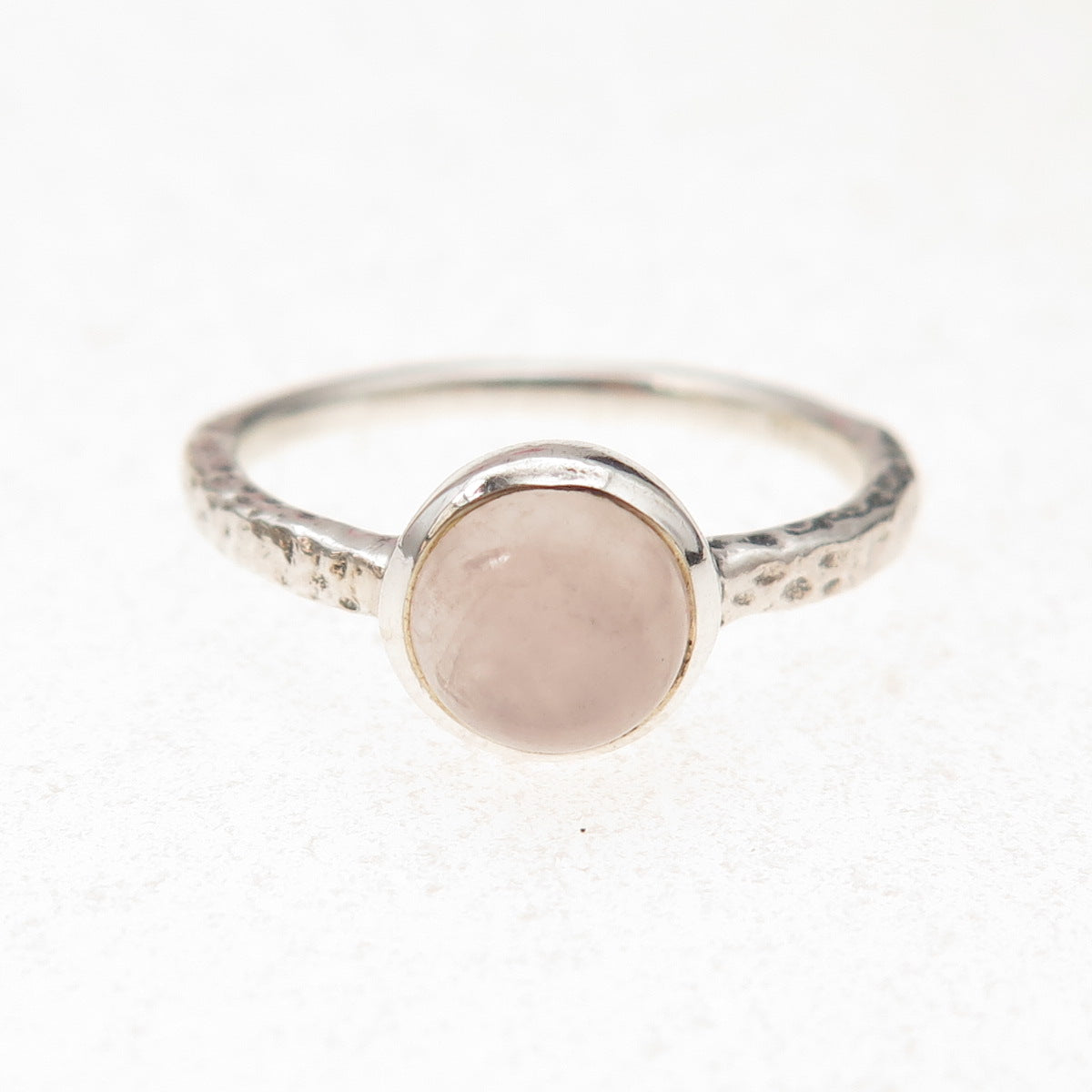 925 Sterling Silver Vintage Real Rose Quartz Hammered Ring Size 8.25