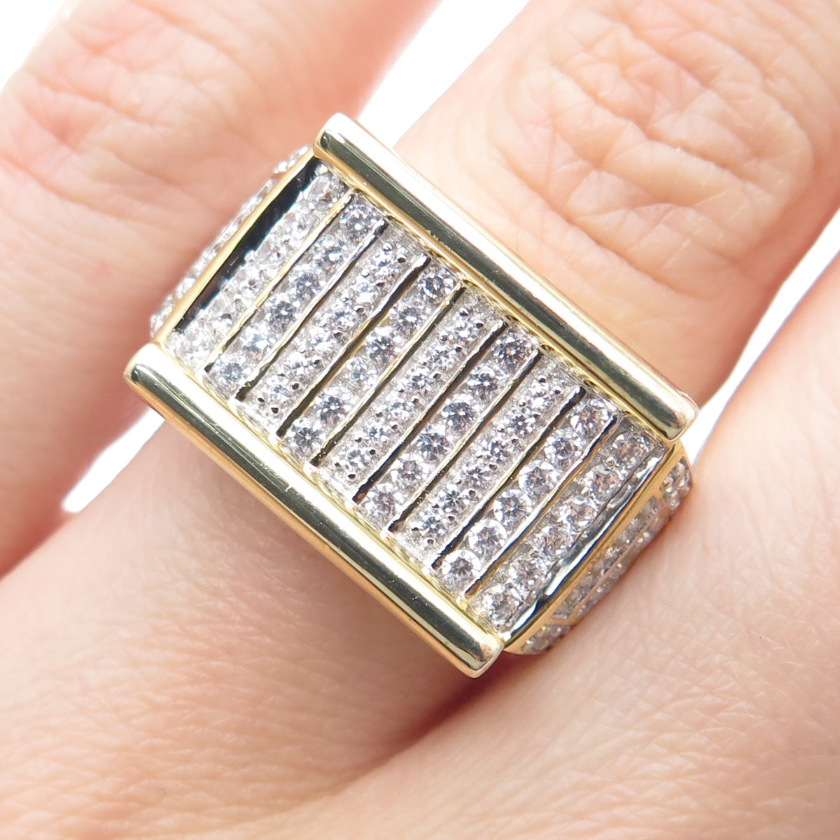 925 Sterling Silver Gold Plated Round-Cut Shaped C Z Signet Ring Size 7.25