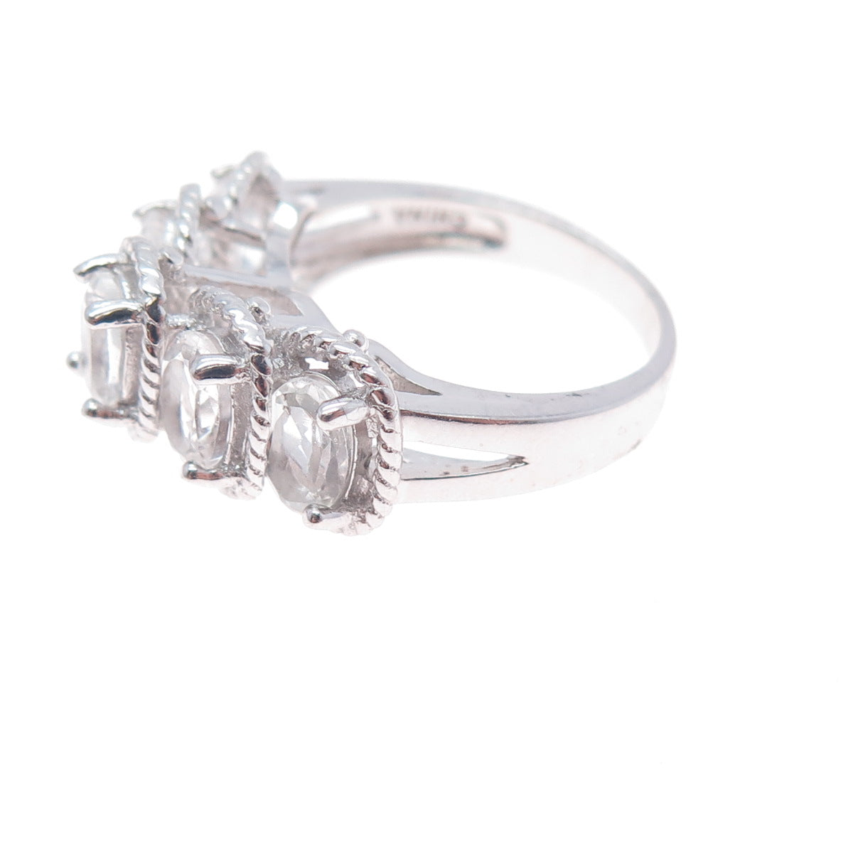 925 Sterling Silver Oval-Cut C Z Ring Size 5.25