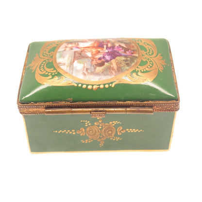 SEVRES A. MAX Antique Late XIX France Hand-Painted Porcelain Couple Trinket Box