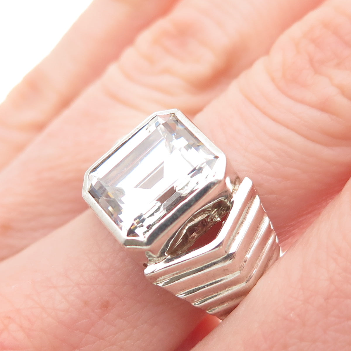 925 Sterling Silver Vintage Emerald-Cut C Z Modernist Ring Size 7.75