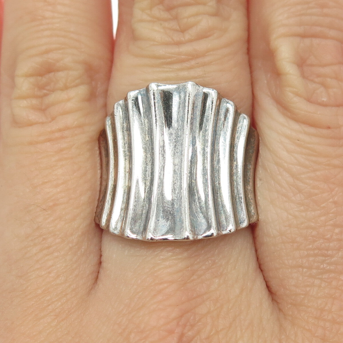 ROSS SIMONS 925 Sterling Silver Vintage Ribbed Ring Size 8.25