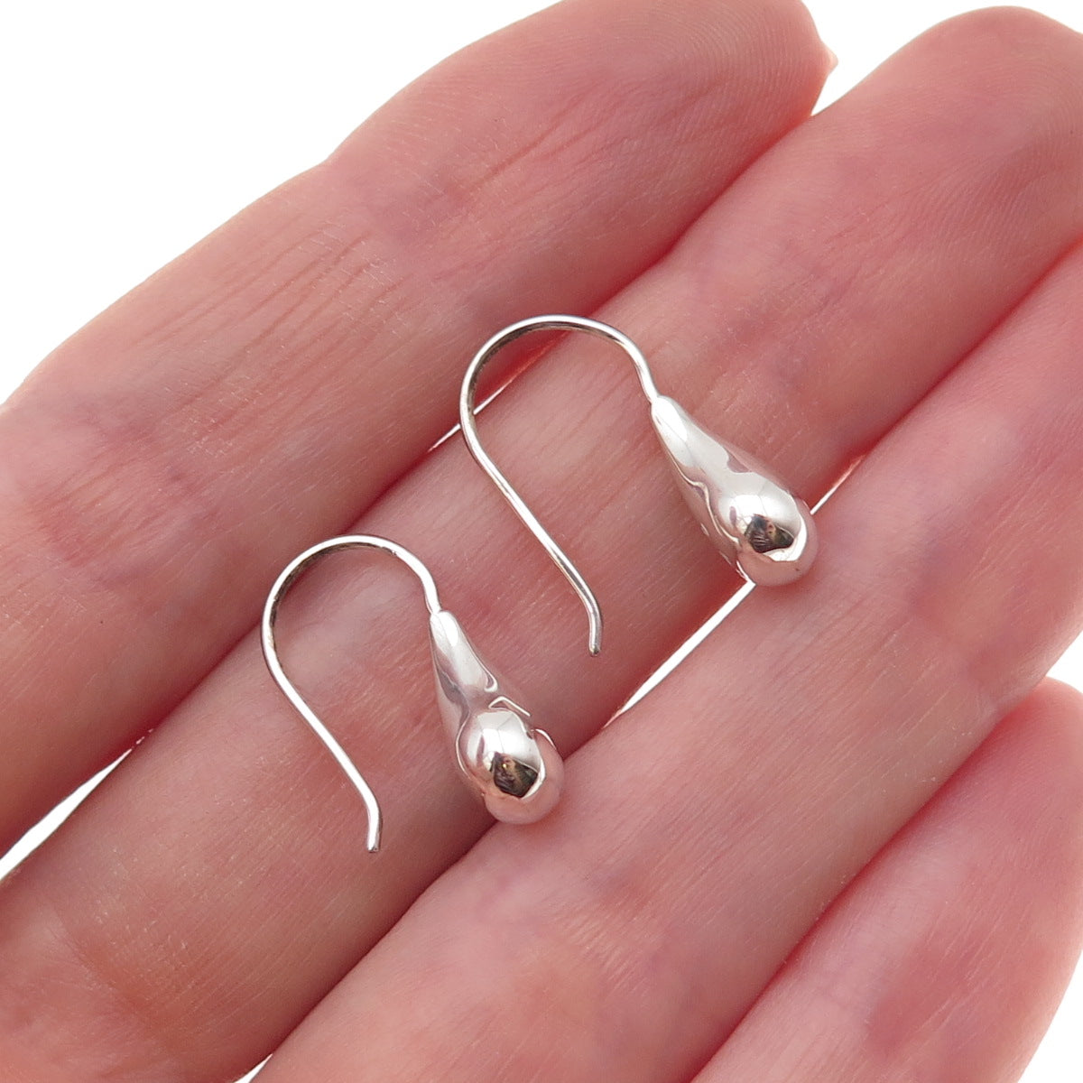 Silpada 925 Sterling Silver Droplet Earrings