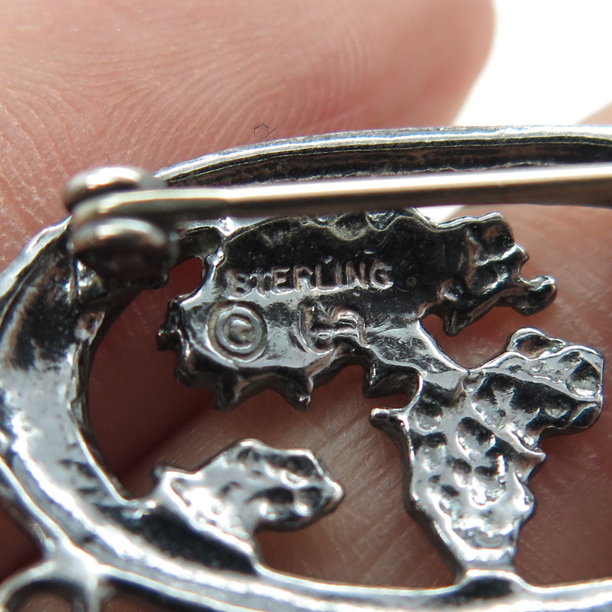 SHUBE 925 Sterling Silver Vintage World Map Oxidized Charm Pin Brooch