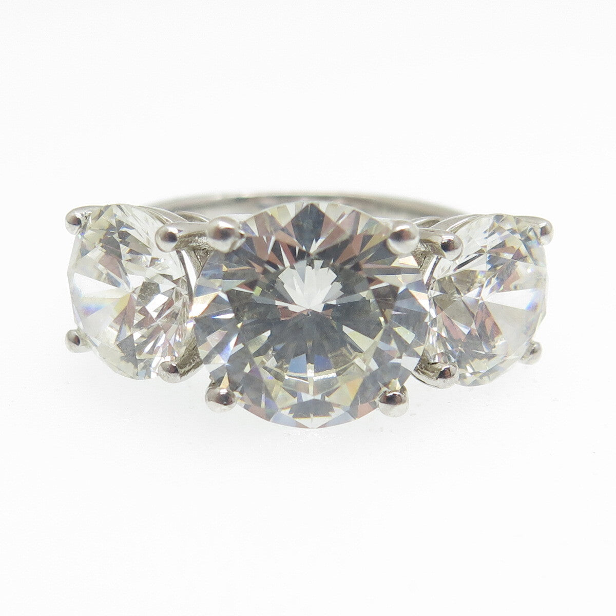 925 Sterling Silver Round-Cut C Z Engagement Ring Size 5
