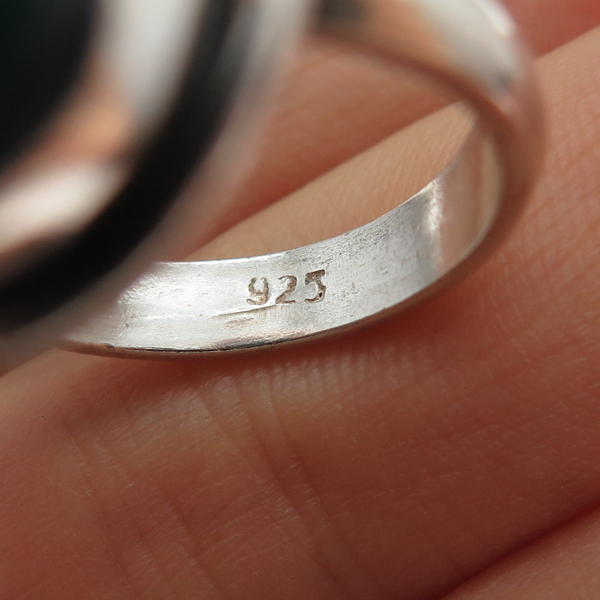 925 Sterling Silver Vintage Real Malachite Modernist Ring Size 7.75