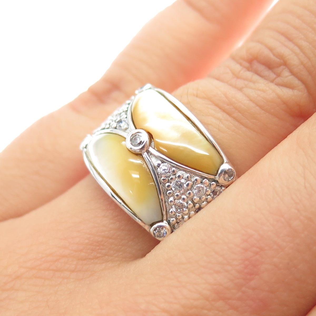 925 Sterling Silver Real MOP & Round-Cut C Z Modernist Ring Size 6