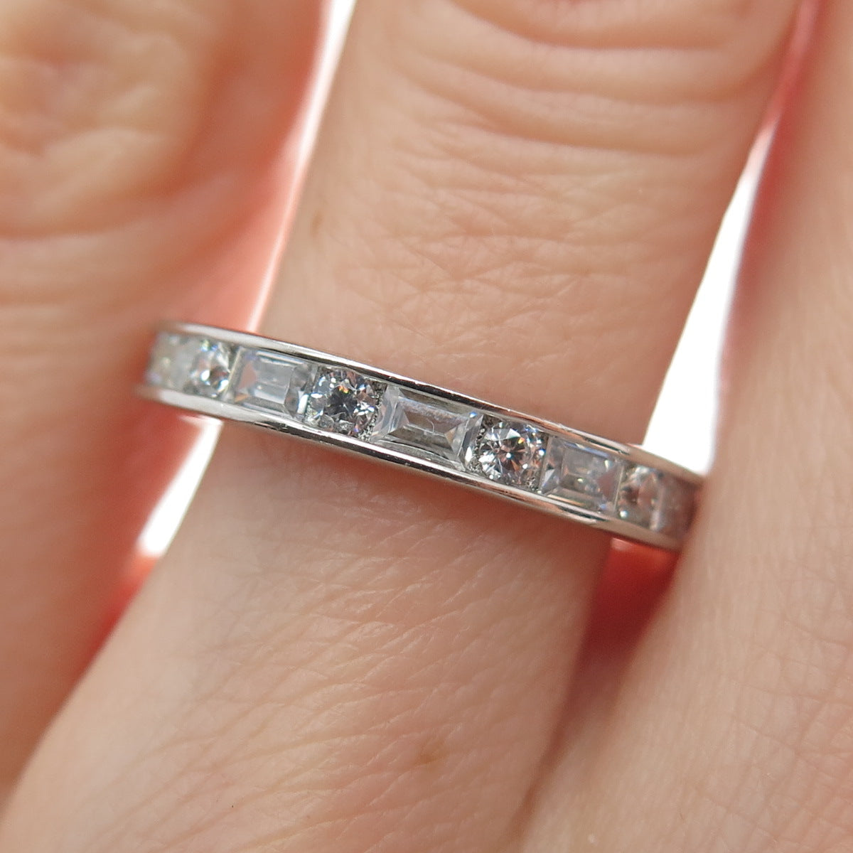 JOY & RACHEL 925 Sterling Silver Round Emerald-Cut C Z Eternity Ring Size 6.25