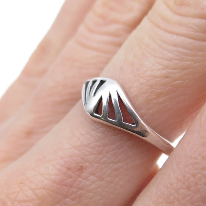 925 Sterling Silver Vintage Ribbed Oxidized Ring Size 6.5