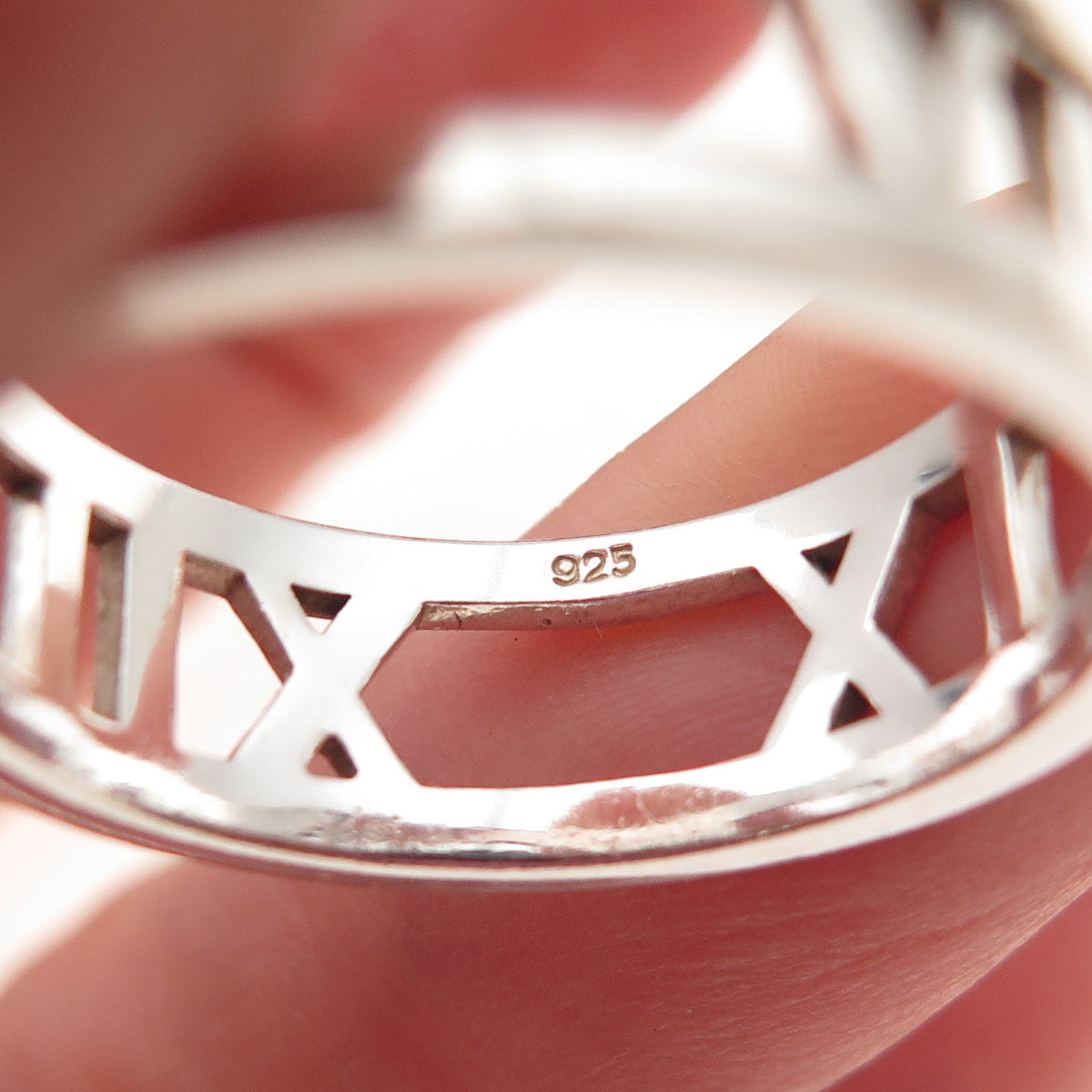 925 Sterling Silver Vintage Atlas Band Ring Size 10.5
