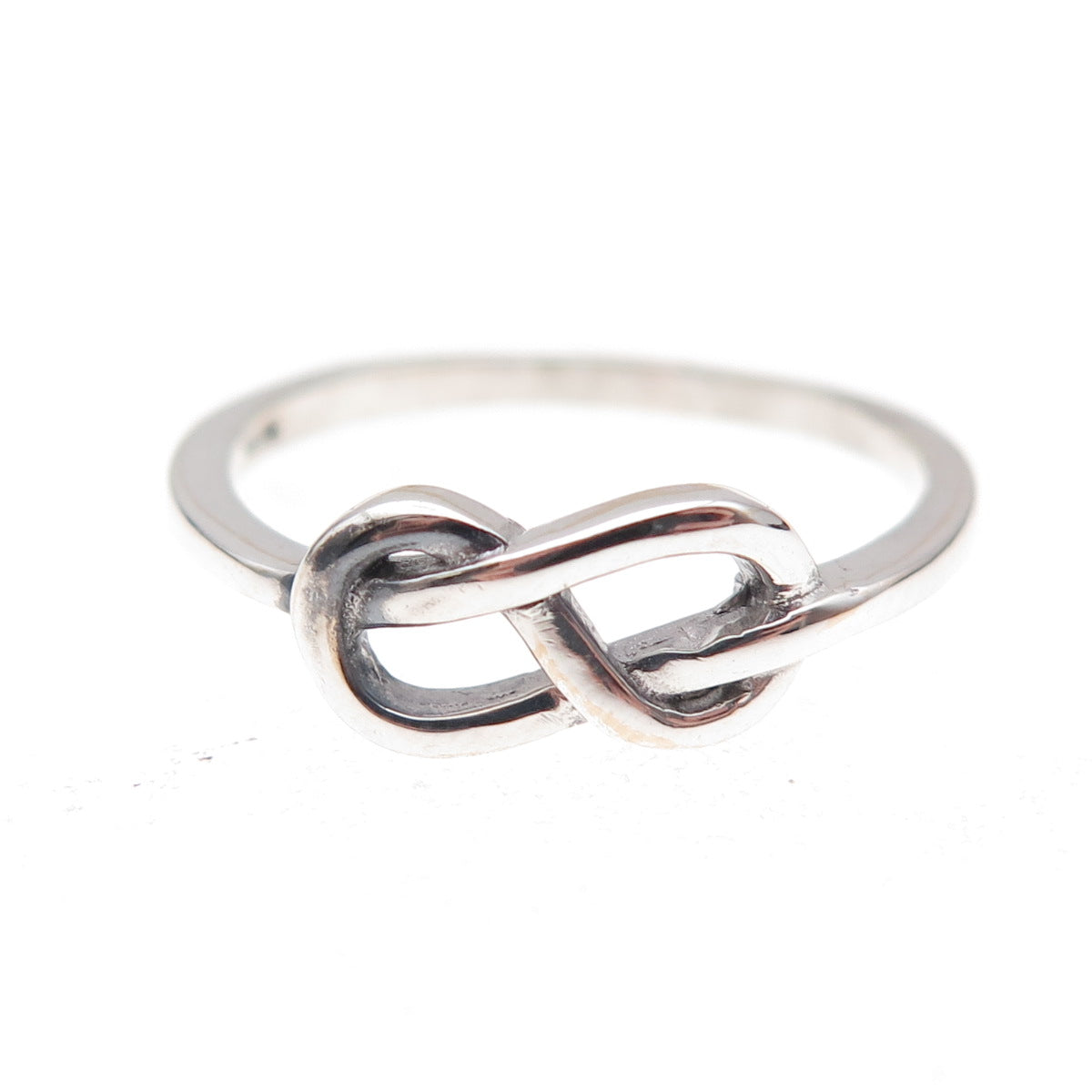 925 Sterling Silver Vintage Infinity Knot Oxidized Ring Size 7.75