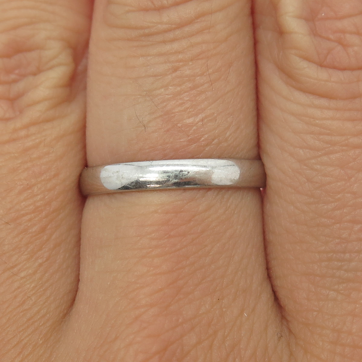 925 Sterling Silver Classic Band Ring Size 8.25