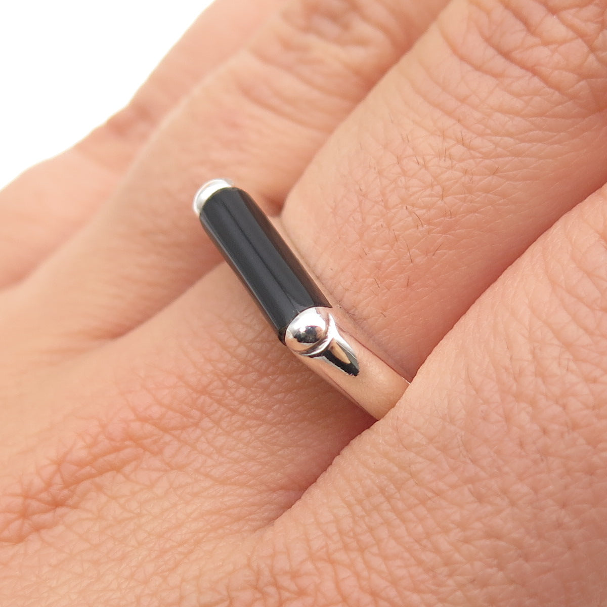 925 Sterling Silver Vintage Real Black Onyx Modernist Band Ring Size 8.25