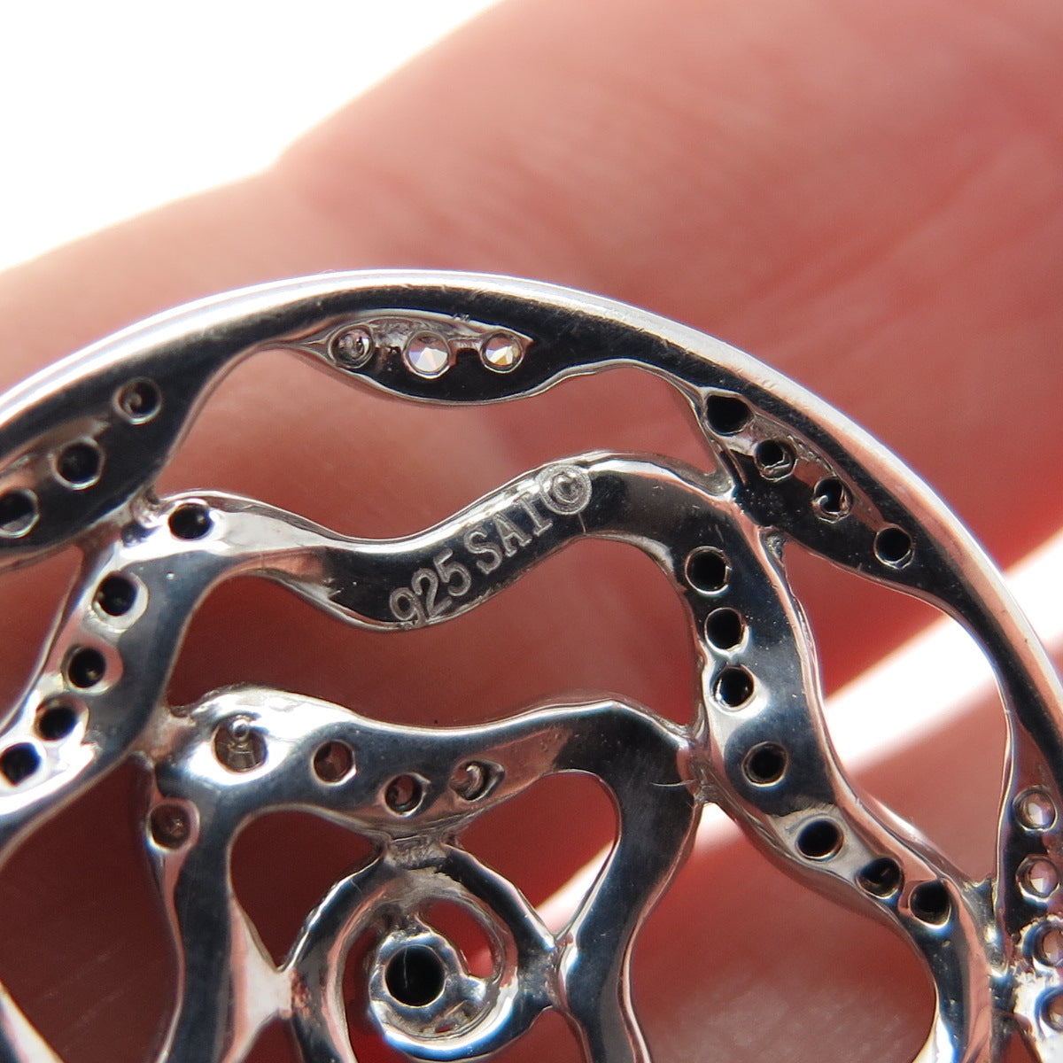 SAI 925 Sterling Silver Black & White C Z Flower Pendant Box Chain Necklace 18"