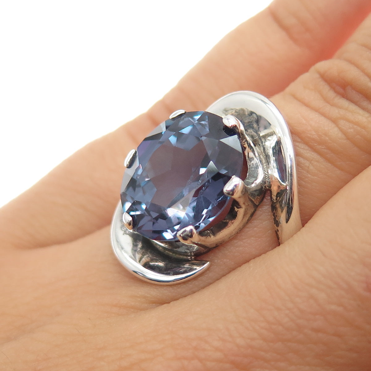 925 Sterling Silver Vintage Lab-Created Peacock Sapphire Modernist Ring Size 5
