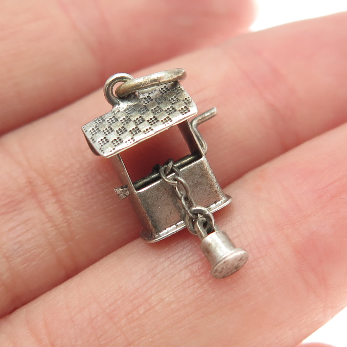 925 Sterling Silver Antique Art Deco Wishing Well Charm Pendant