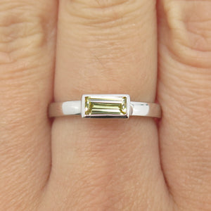 925 Sterling Silver Baguette-Cut Shaped Green C Z Ring Size 7.75