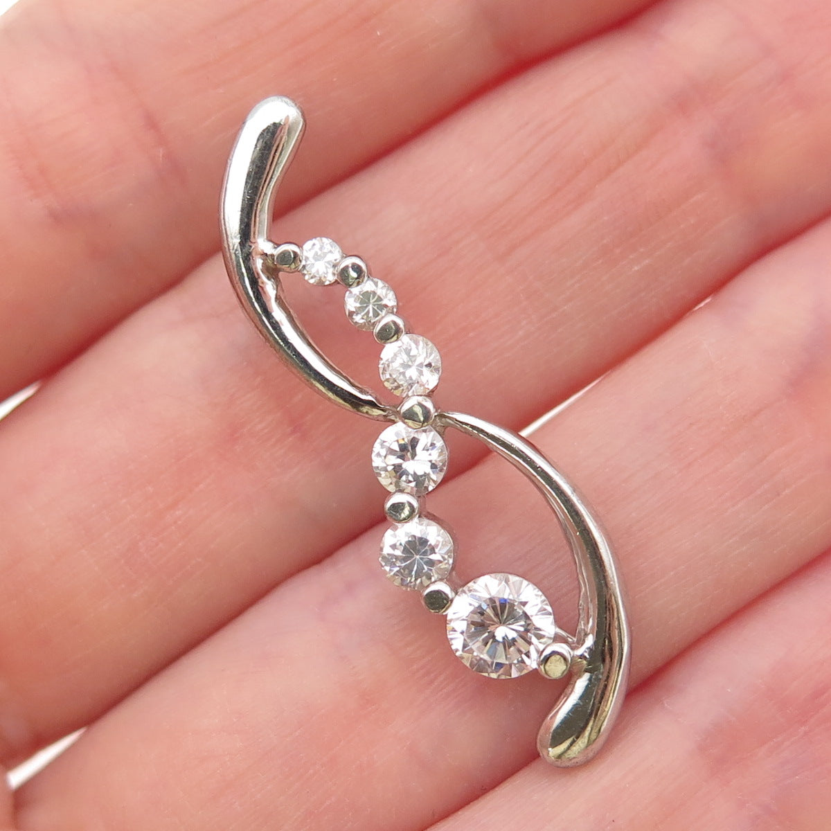 925 Sterling Silver Graduated Round-Cut C Z Infinity Slide Charm Pendant