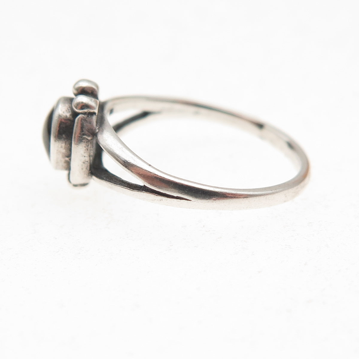 925 Sterling Silver Vintage Southwestern Black Onyx Tribal Ring Size 4