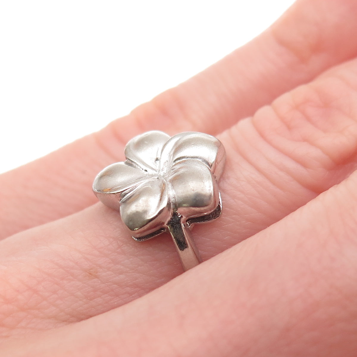 925 Sterling Silver Vintage Hawaiian Plumeria Flower Ring Size 6