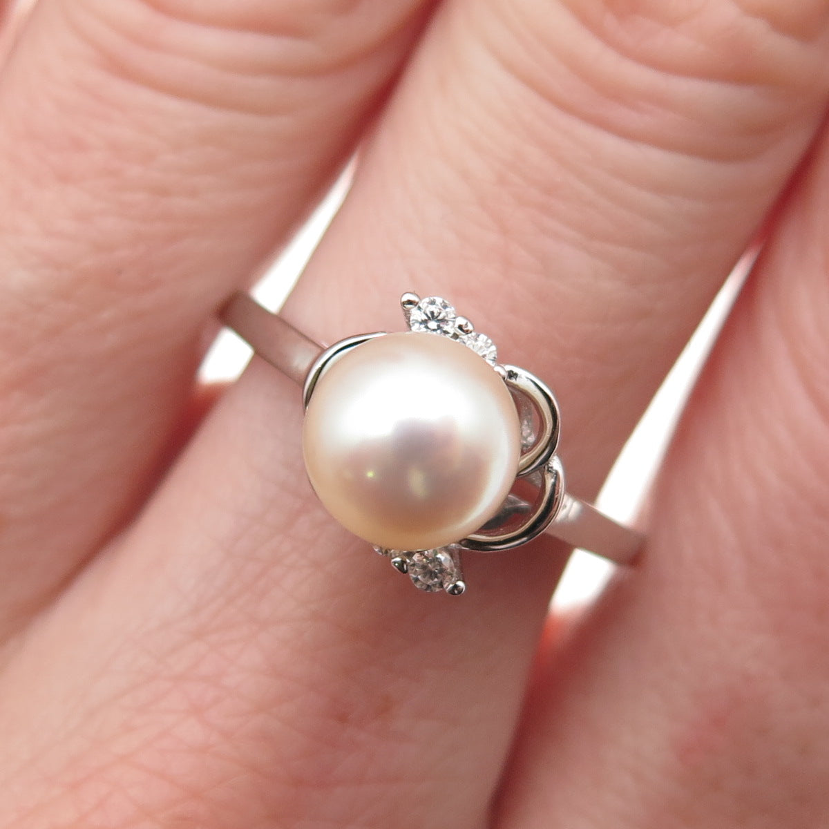 925 Sterling Silver Real Pearl & C Z Ring Size 8.75